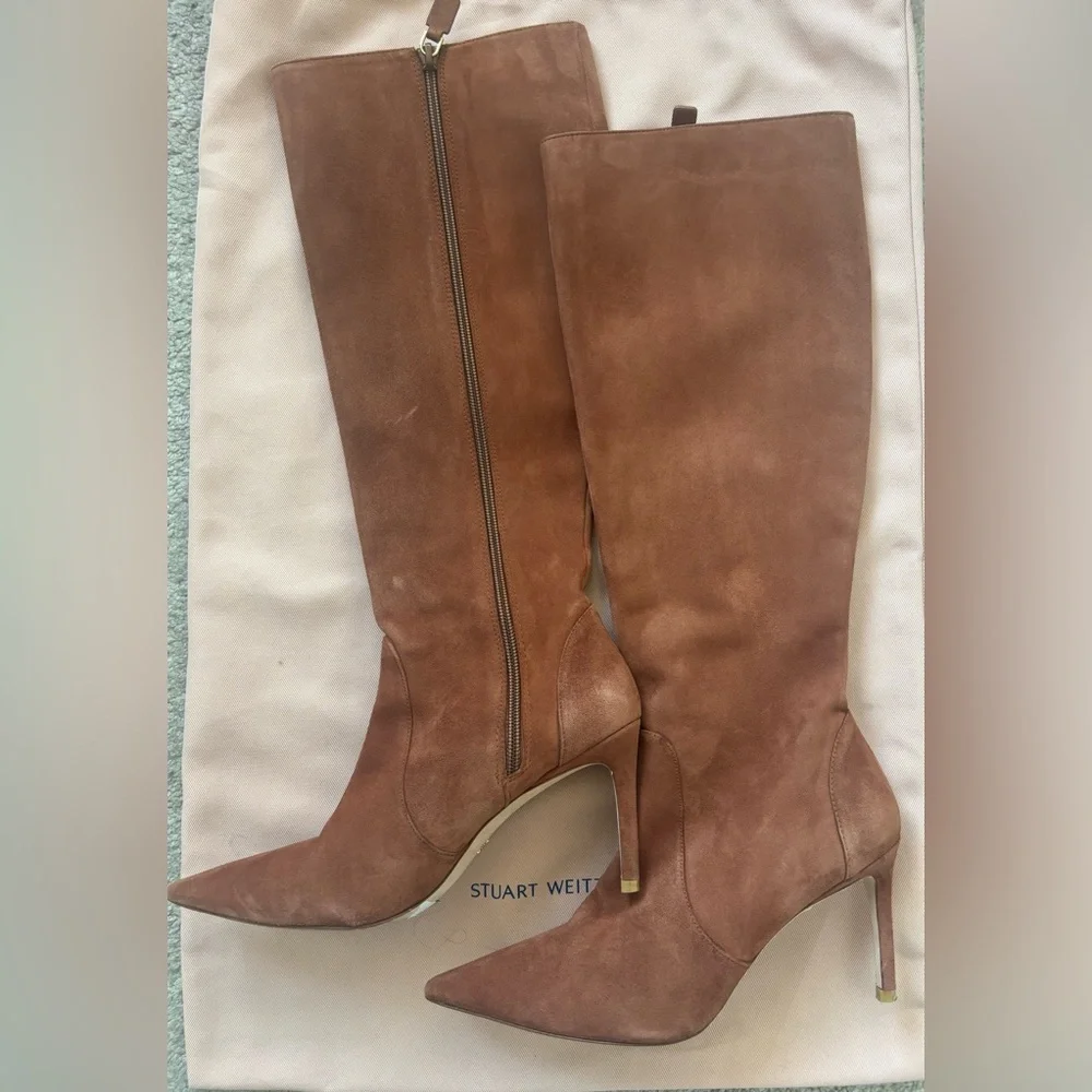 Stuart Weitzman 85 Knee High Pointed Toe Zip Boot,Used, Sz 7.5, Color Capuccino